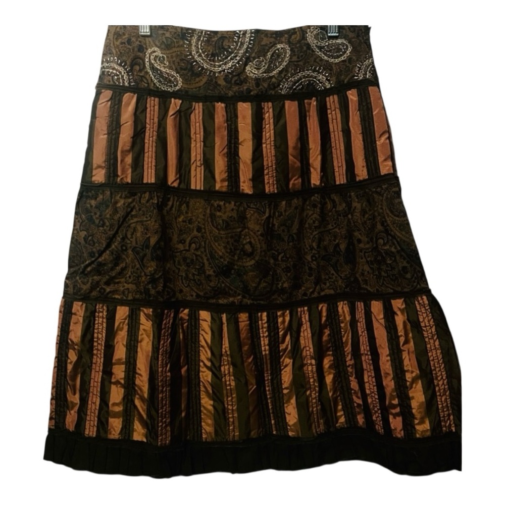 NWT Solstice Brown and Tan Paisley Accented Skirt